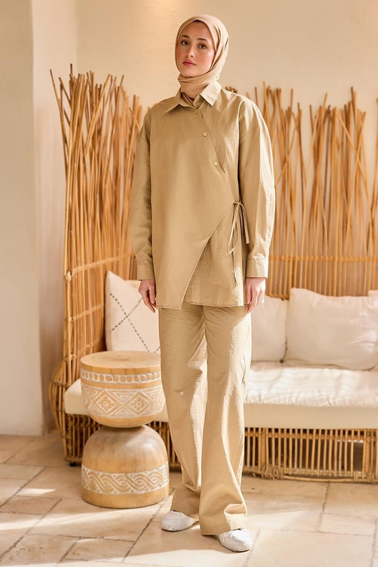 Düğme Detay Yan Bağlamalı Keten Takım Vizon