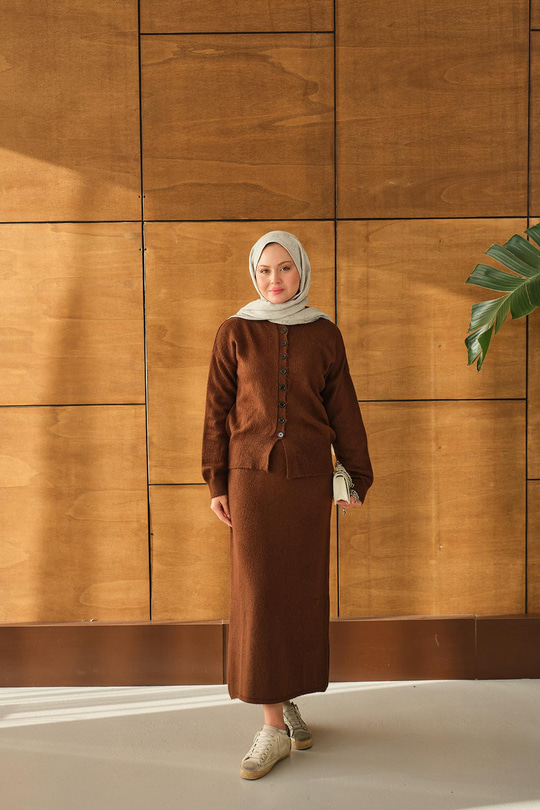 Düğme Detaylı Etekli İkili Takım Kahverengi