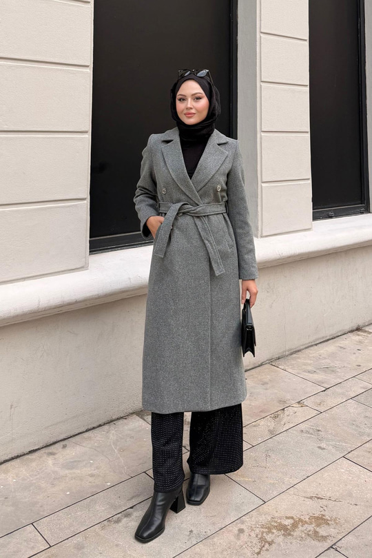 Düğme Ve Bel Bağlamalı Ara Boy Kaşe Kaban Füme