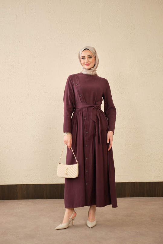 Düğmeli Etek Büzgülü Bel Bağlamalı Elbise Mürdüm