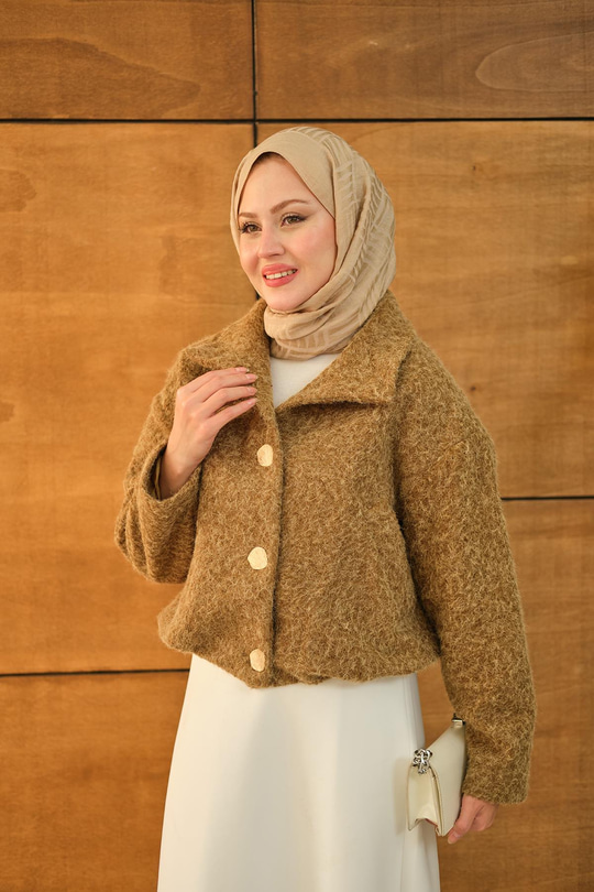 Düğmeli Kısa Keçe Kaban Vizon