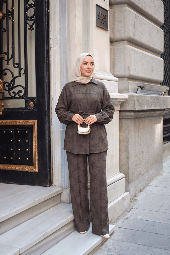 Yaprak Desenli Bel Bağlamalı Takım Kahverengi