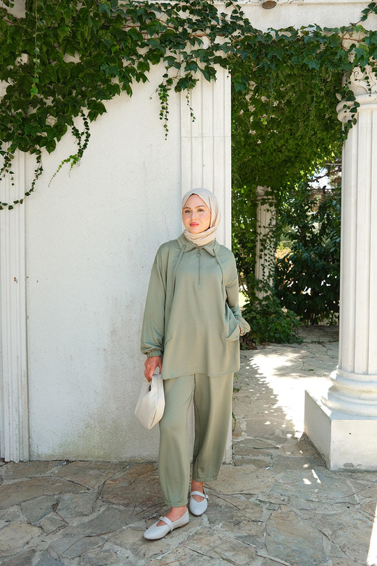 Fermuar Detay İkili Takım Ada Çayı