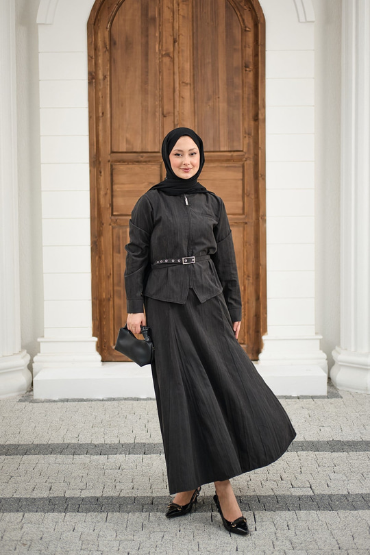 Fermuarlı Cep Detay Kemer Bağlamalı Etekli Takım Siyah