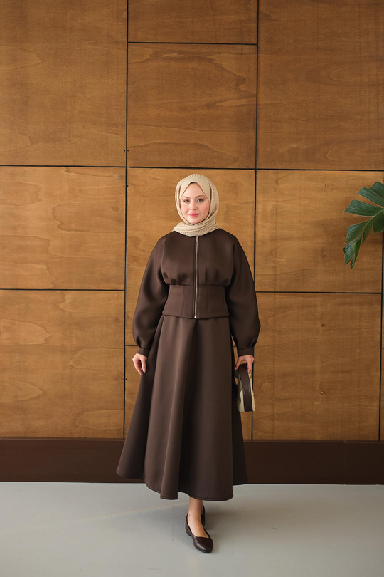 Fermuarlı Etekli Takım Kahverengi