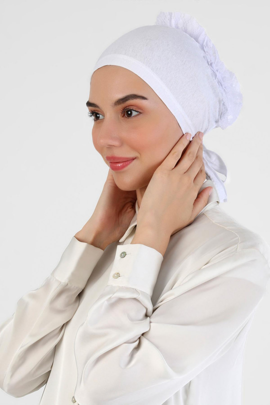 Fırfırlı Bone  Beyaz