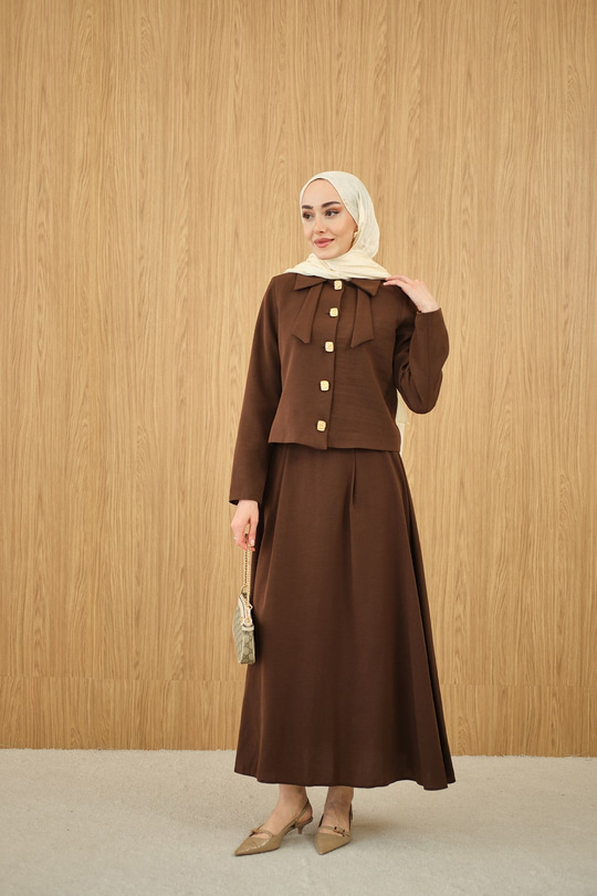 Fiyonk Görünümlü Çift Yaka Takım Kahverengi