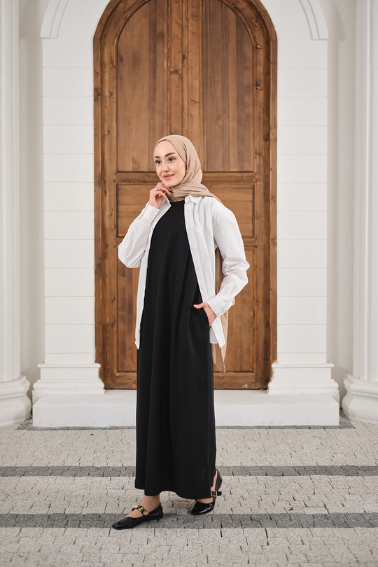 Garni Detay İçlik Elbise Siyah