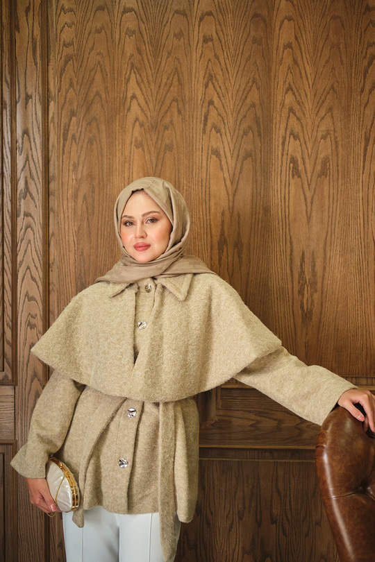 Geniş Yaka Simli Kaşe Ceket Vizon