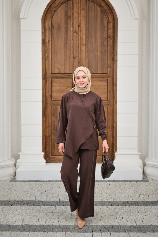 Gold Düğme Detaylı Pantolonlu Modal Takım Kahverengi
