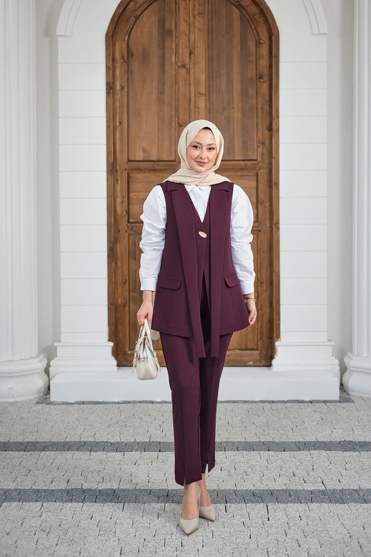 Gold Düğme Detaylı Yelekli Takım Mürdüm