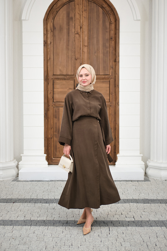 Gold Kemer Detay Gömlekli Takım Kahverengi