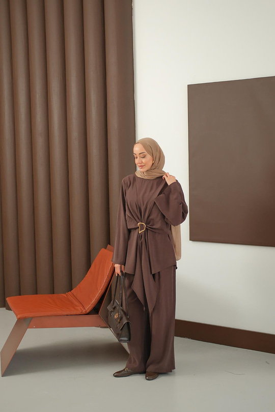 Gold Kemer Detay Takım Kahverengi