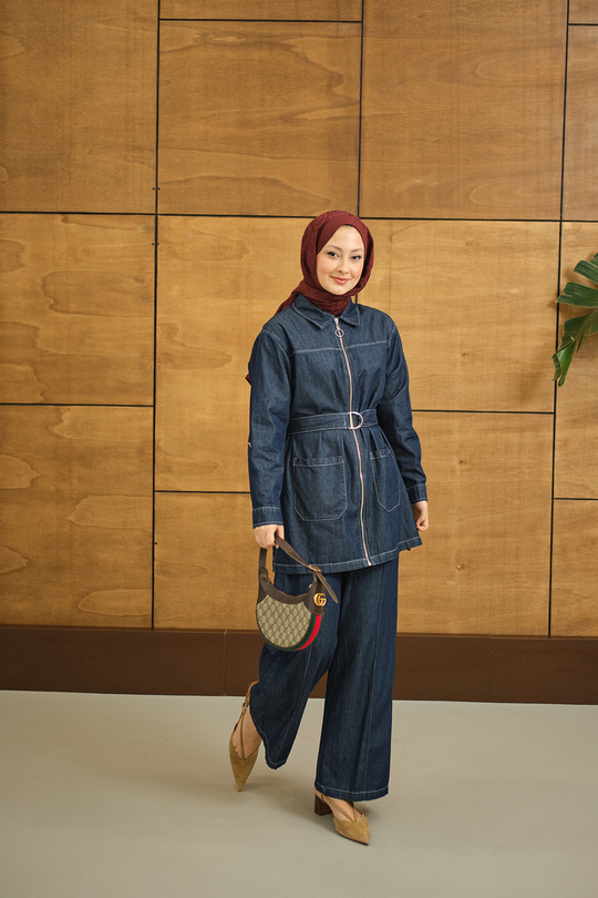 Gömlek Yaka Fermuarlı Takım Lacivert