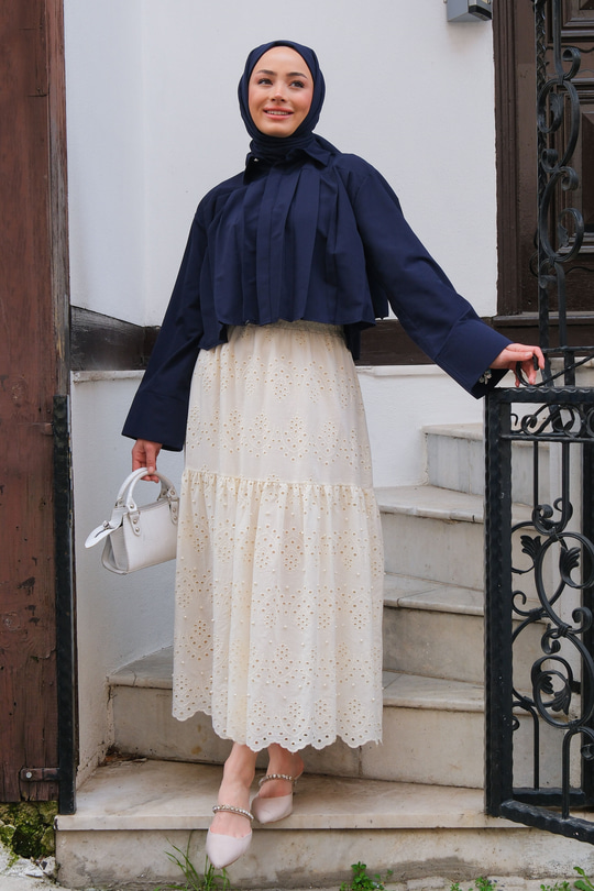 İnci Aksesuarlı Etek Krem