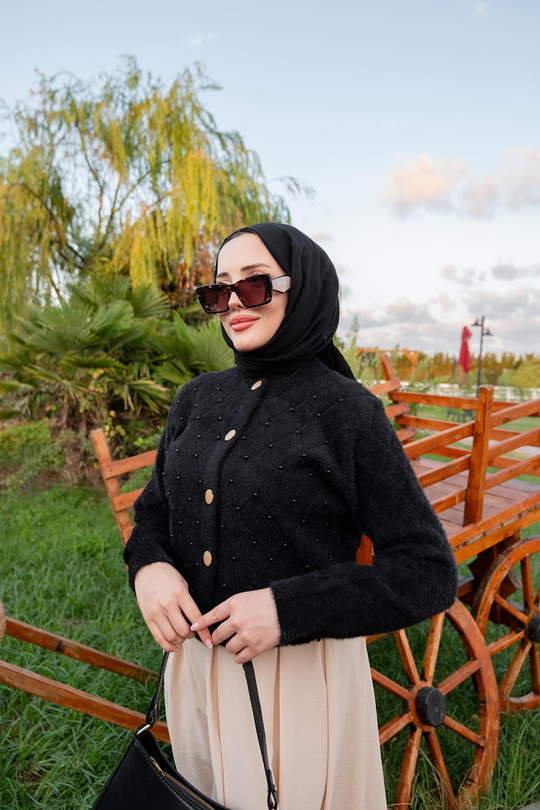 İnci Detay Triko Ceket Siyah