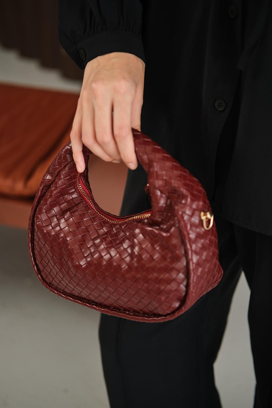 İşlemeli Gold Detay Çanta Bordo