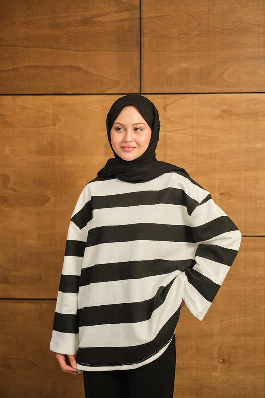 Kalın Çizgili Sweat Siyah