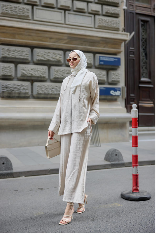 Kapüşonlu Fermuarlı Takım Taş