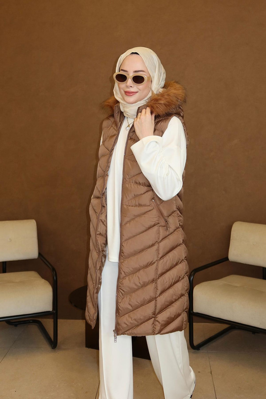 Kapüşonlu Kolsuz Şişme Yelek Taba