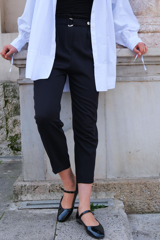 KEMER DETAY KUMAS PANTOLON SIYAH