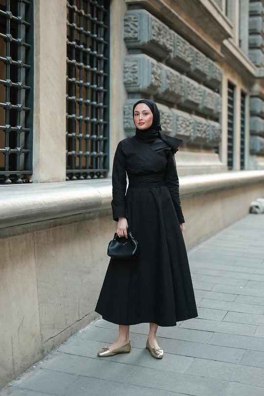 Kendinden Bağlamalı Poplin Elbise Siyah