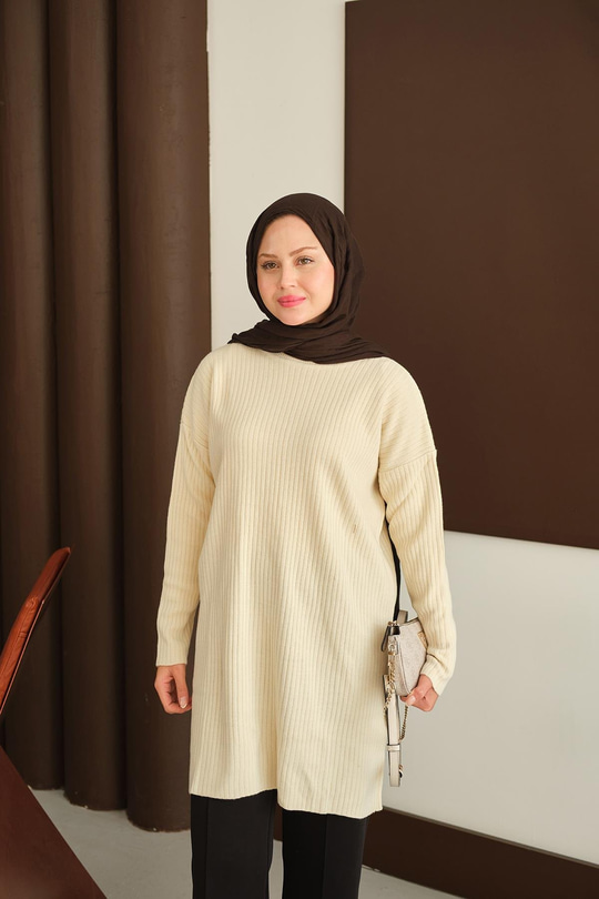 Kendinden Desenli Triko Tunik Krem