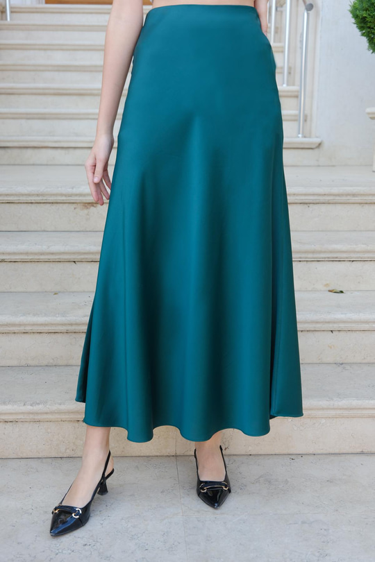 Kiloş Saten Etek Yeşil