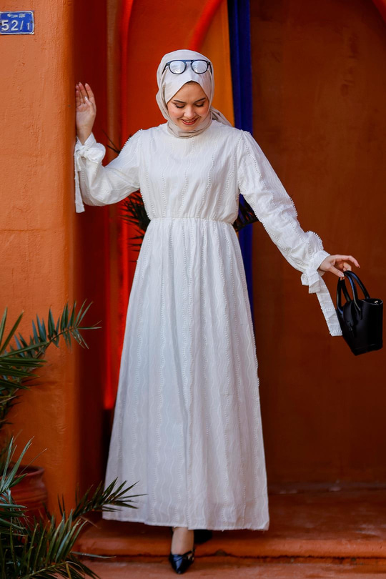 Kol Bağlamalı Jakar Elbise Beyaz