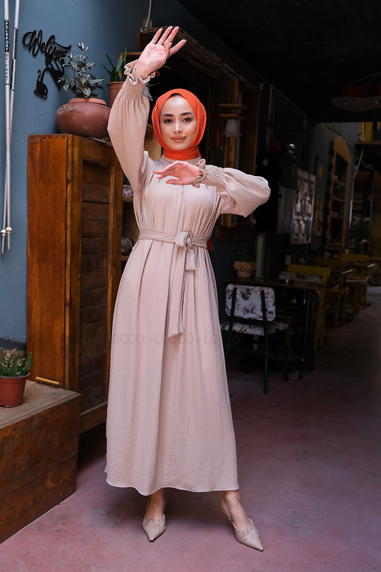 Uygun Fiyatlı KOL LASTIKLI GOFRE ELBISE | Loccomoda.com 