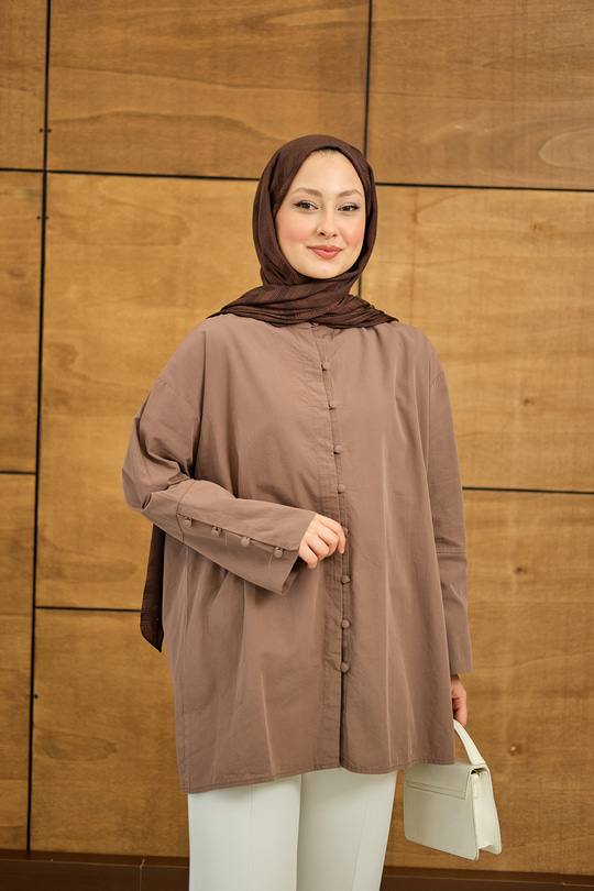 Kol Manşetli Düğme Detaylı Gömlek Kahverengi