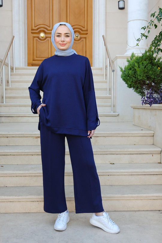 Kolları Düğme Detaylı Takım Lacivert