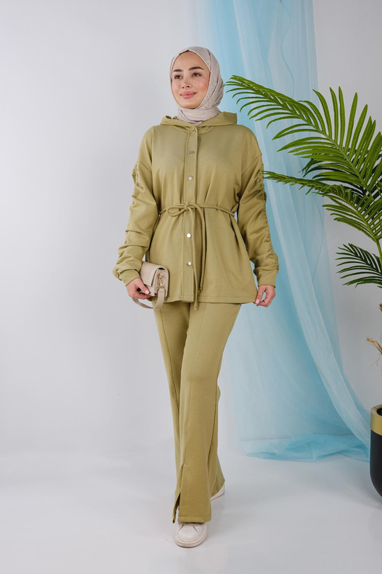 Kolları Fırfır Detaylı Takım Fıstık Yeşil