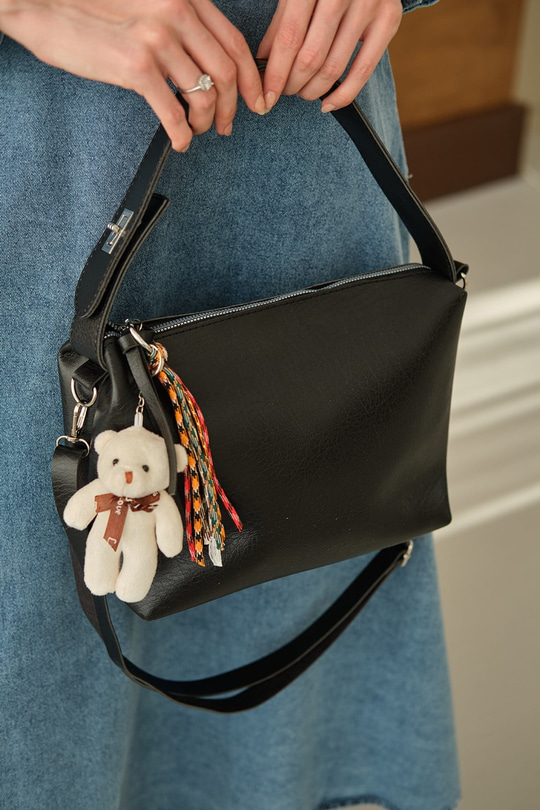 Küçük Ayıcık Ve Püskül Detay Çanta Siyah