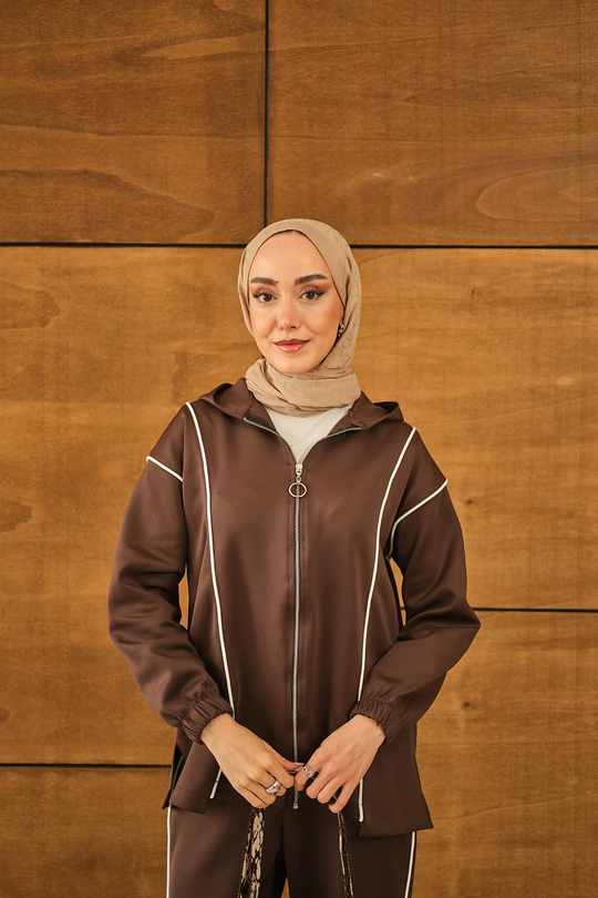 Kup Detay Biyeli Takım Kahverengi