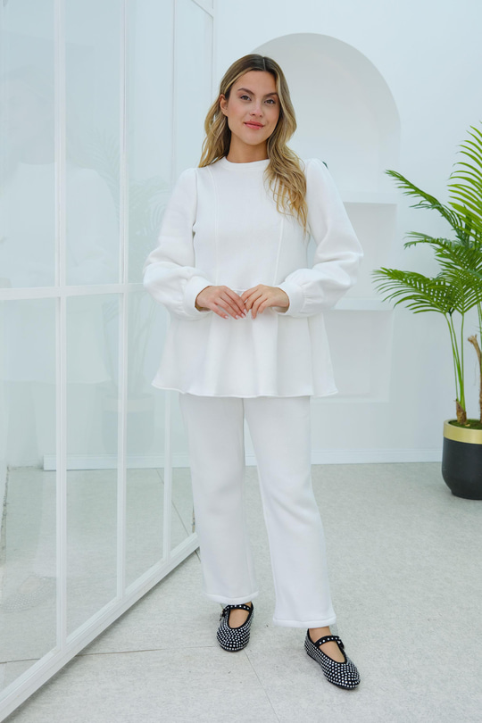 Kuplu Geniş Form Takım Ekru