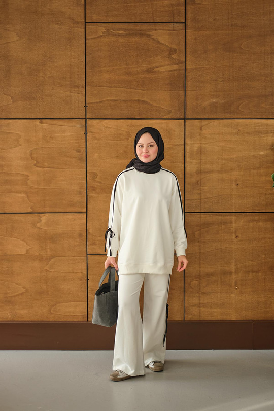 Kurdele Detay İkili Takım Beyaz