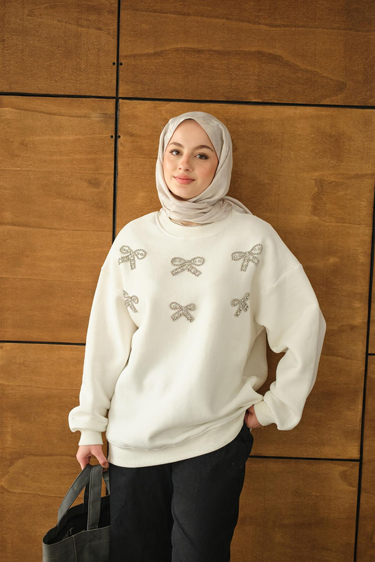 Kurdelesi Taş Detay Sweat Beyaz