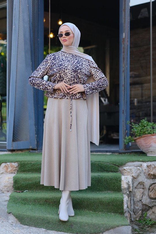 Leopar Deseni Etekli Takım Krem