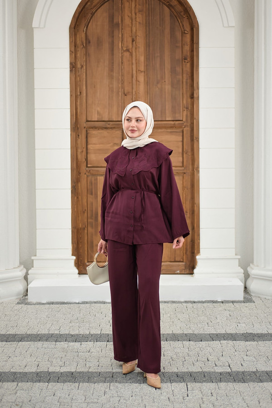 Mendil Yaka Nakış Çiçek Detay Takım Mürdüm