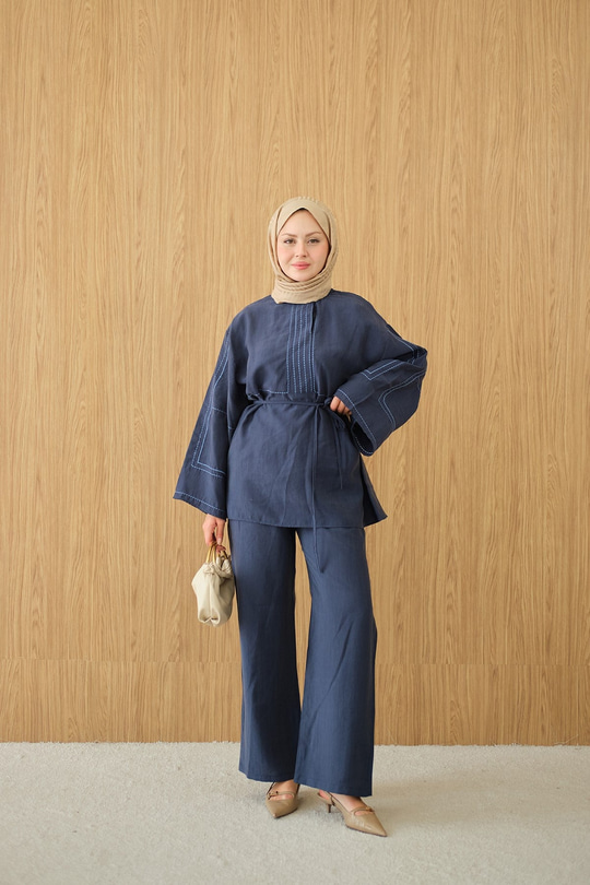 Nakış Detay Bel Bağlamalı Takım Lacivert