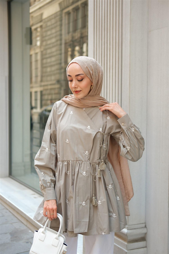 Nakış İşlemeli Yandan Bağlamalı Tunik Küf Yeşil