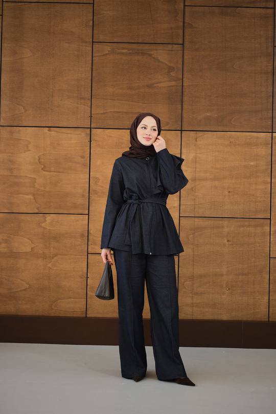 Omuz Büzgü Detaylı Fermuarlı Bel Bağlamalı Takım Lacivert
