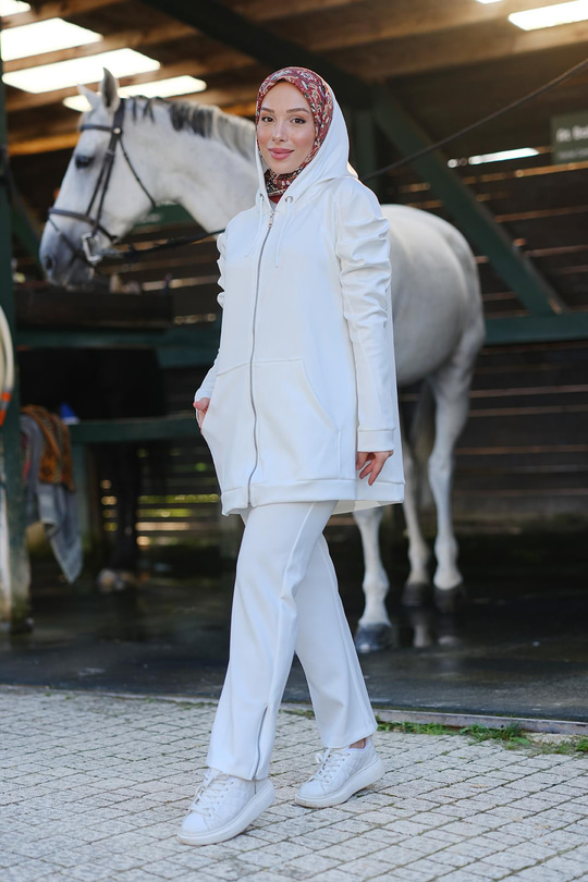 Omuz Fırfır Detay İkili Takım Beyaz