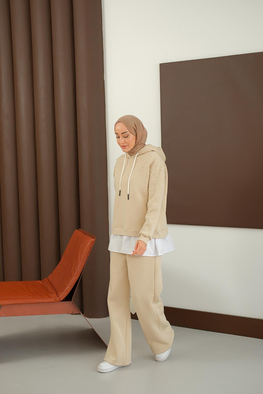 Omuzları Boncuk Detay İkili Takım Krem
