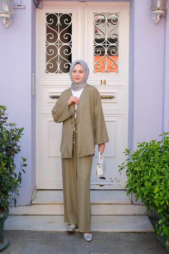 Ön Bağlama Detaylı Takım Küf Yeşil