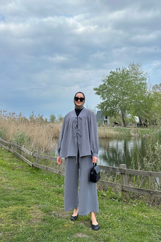 Önden Bağlamalı Cupra Takım Antrasit