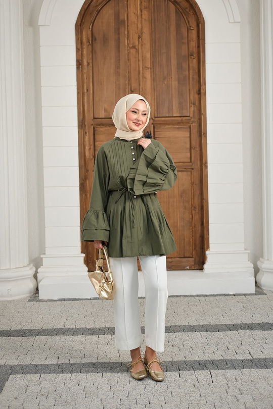 Önü Brit Düğme Detay Nervurlu Bel Bağlamalı Gömlek Yeşil