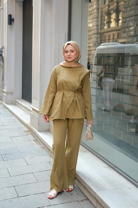 Önü Parça Detaylı Takım Yağ Yeşil