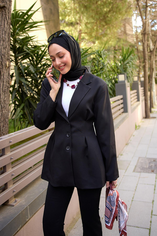 Önü Pens Detaylı Kruvaze Ceket Siyah